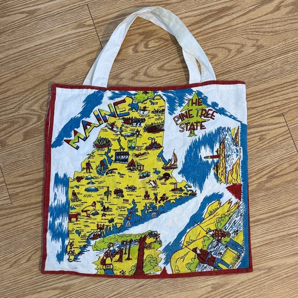 Red and White Kitchen Co discontinued Colorful Maine Tote reusable grocery Bag